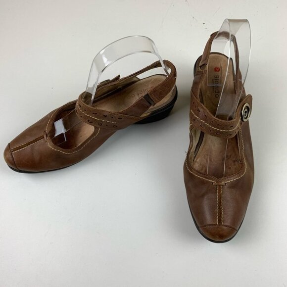 BLONDO Tan Leather Mary Jane Comfort Wedge  size 8 ½ - Picture 2 of 11